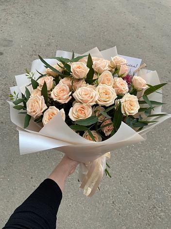 Букет Кремовые розы Латте в Нижнем Куранахе