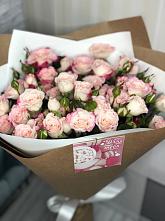 Букет цветов из:  Розы в Нижнем Куранахе