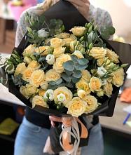 Букет цветов из:  Розы и Лизиантусы в Нижнем Куранахе