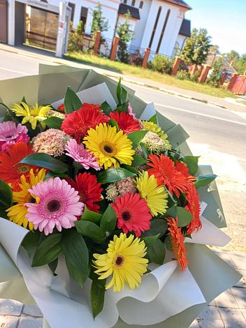 Букет цветов из: Герберы в Нижнем Куранахе